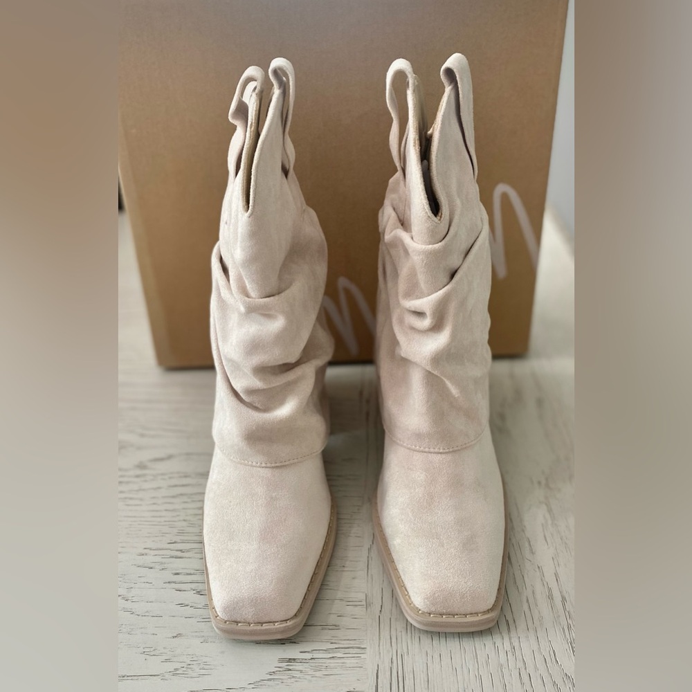 Miim Slouchy Taupe Neutral Faux Suede Slip On Square Toe Ankle Booties Boots 9